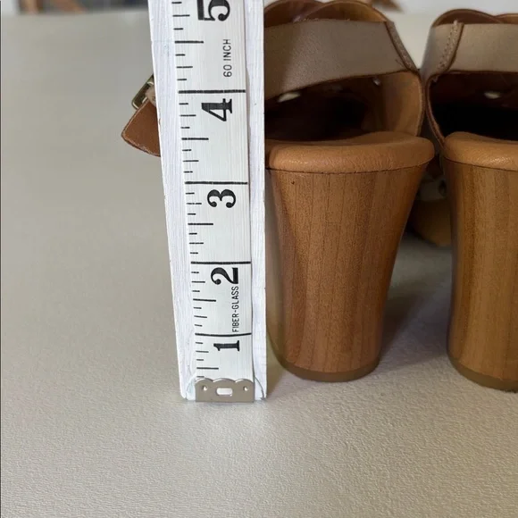 Korks by Kork Ease Platform Clogs Sandals in Washed Tan Buckle Studs Size 7 - Picture 9 of 10